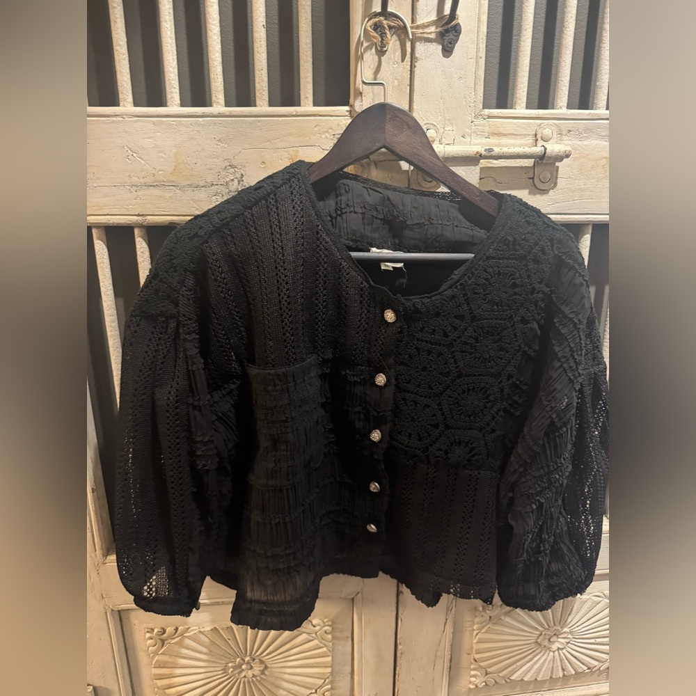 POL Chiffon & Crochet Ballon Sleeve Top